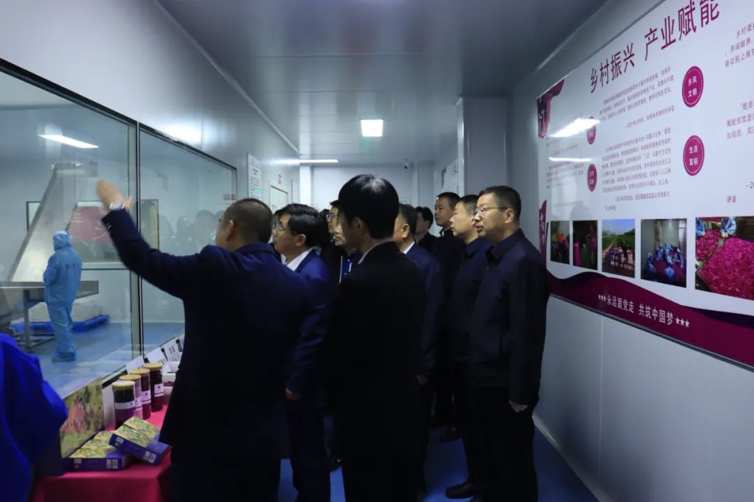 waq.jpg 豪门国际 3b143